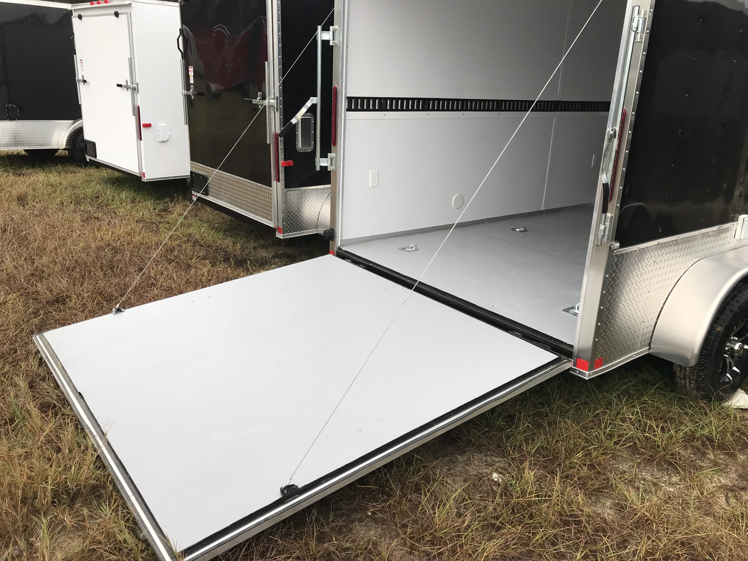 7×12 Tandem Axle – Cabinets – Electrical - Image 4
