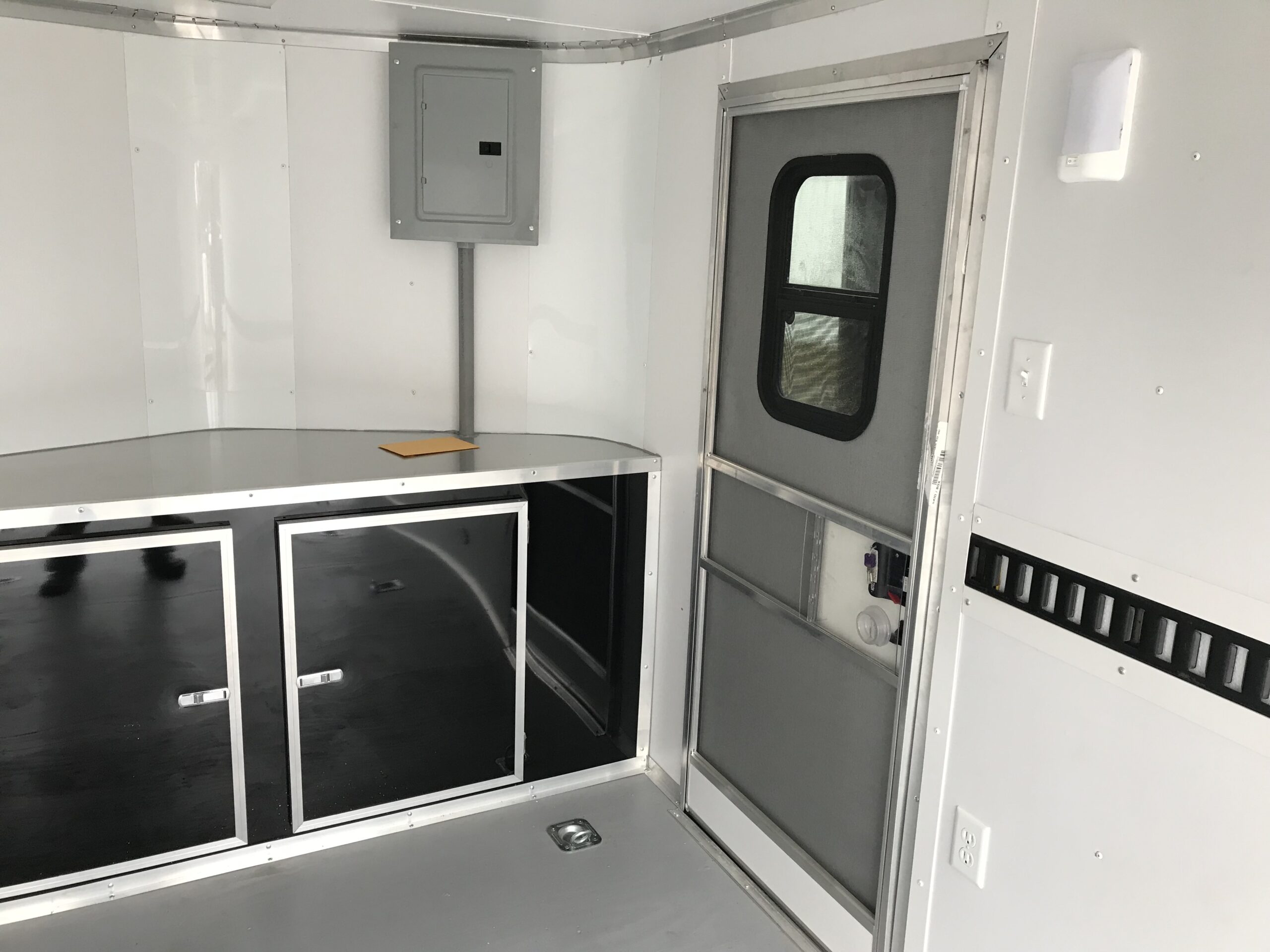 7×12 Tandem Axle – Cabinets – Electrical - Image 6