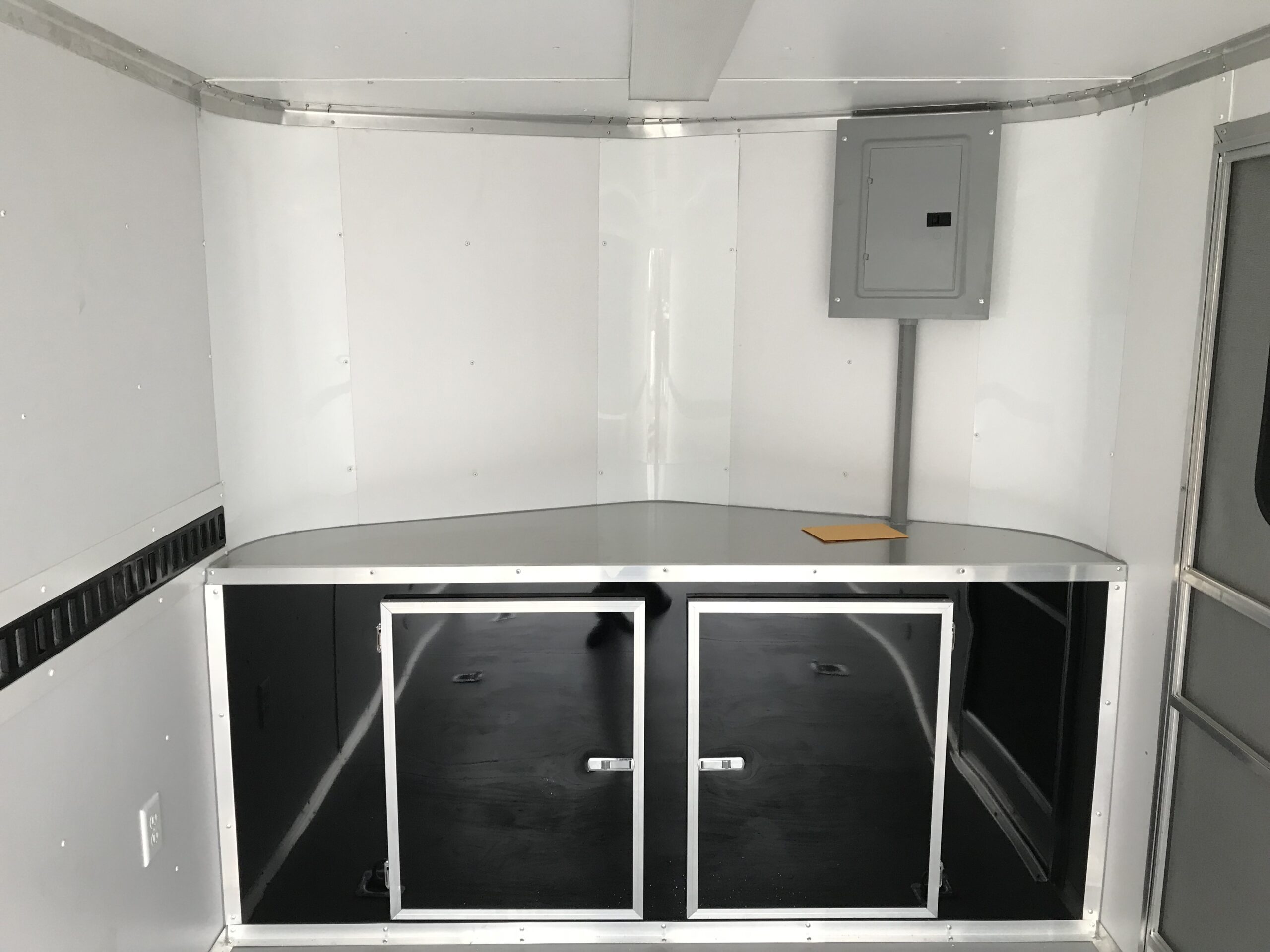7×12 Tandem Axle – Cabinets – Electrical - Image 7
