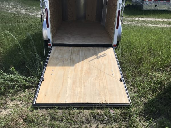 5x8 Single Axle - Elite Series - 32'' RV Door - Ramp Door - Image 4