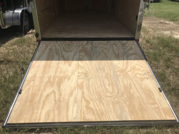 7×16 Tandem Axle Tornado Series – V-Nose – Ramp – 6 Foot 3 Inch - Image 4