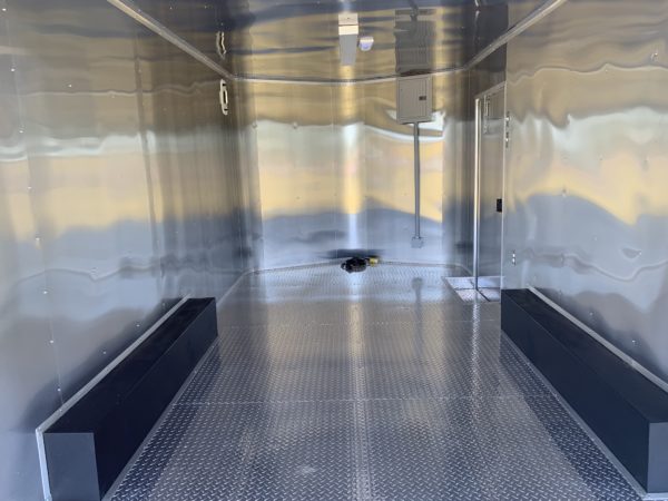 8.5 x 16 Tandem Axle - Aluminum Walls and Ceiling - Diamond Tread Flooring - Electrical - Image 5