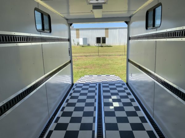 7 x 18 Tandem Axle - Fully Loaded - Finished Interior - Cabinets - Closet - A/C - Image 7