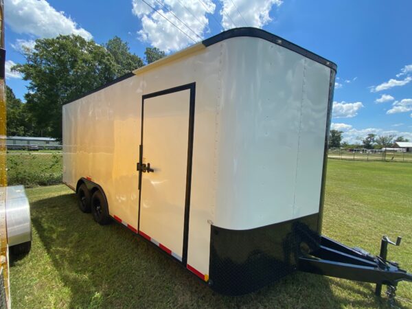 8.5×18 Tandem Axle Trailer – 5200# Axles – 4500# Ramp – D-Ring Tie Downs