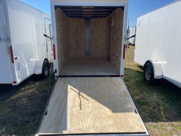 6x10 Single Axle White - Ramp Door - Side Door - Image 4