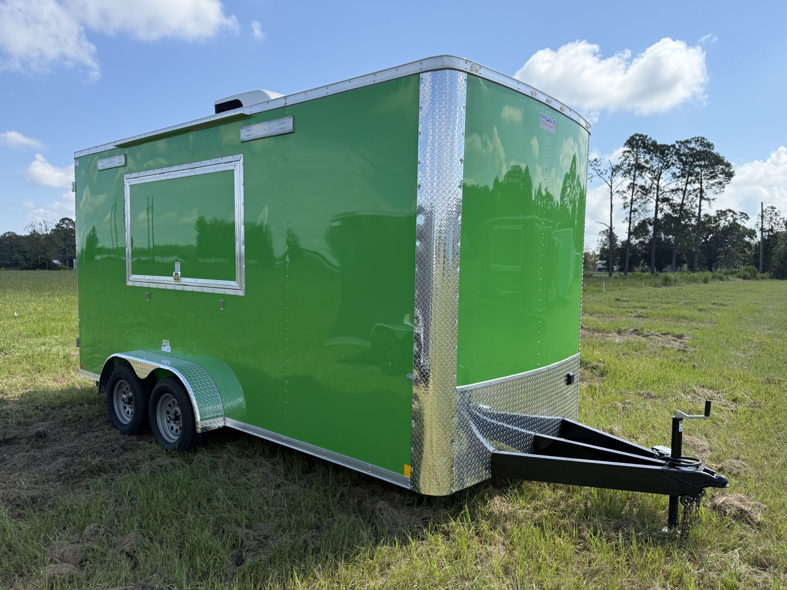 7×16 Tandem Axle – Finished interior – Electrical – Sink Package – A/C