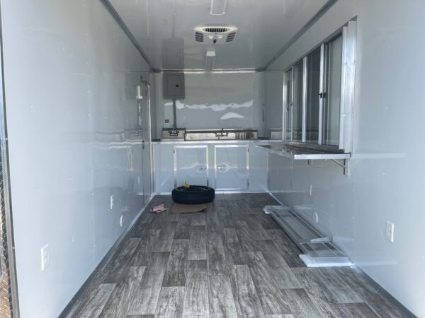 7×16 Tandem Axle – Finished interior – Electrical – Sink Package – A/C – White Poly Core - Image 4