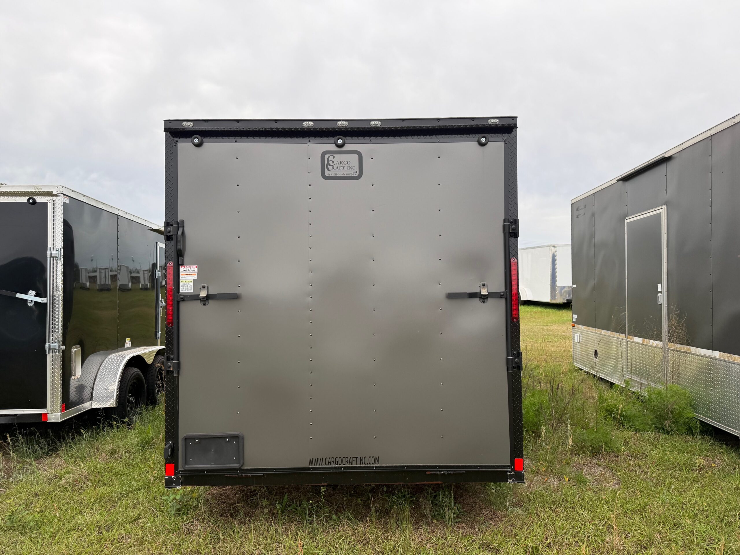 7×16 Tandem Axle Trailer – V-nose – Ramp Door – Side Door - 6 Foot 9 Inch Ceiling - Black Out Package - Image 3