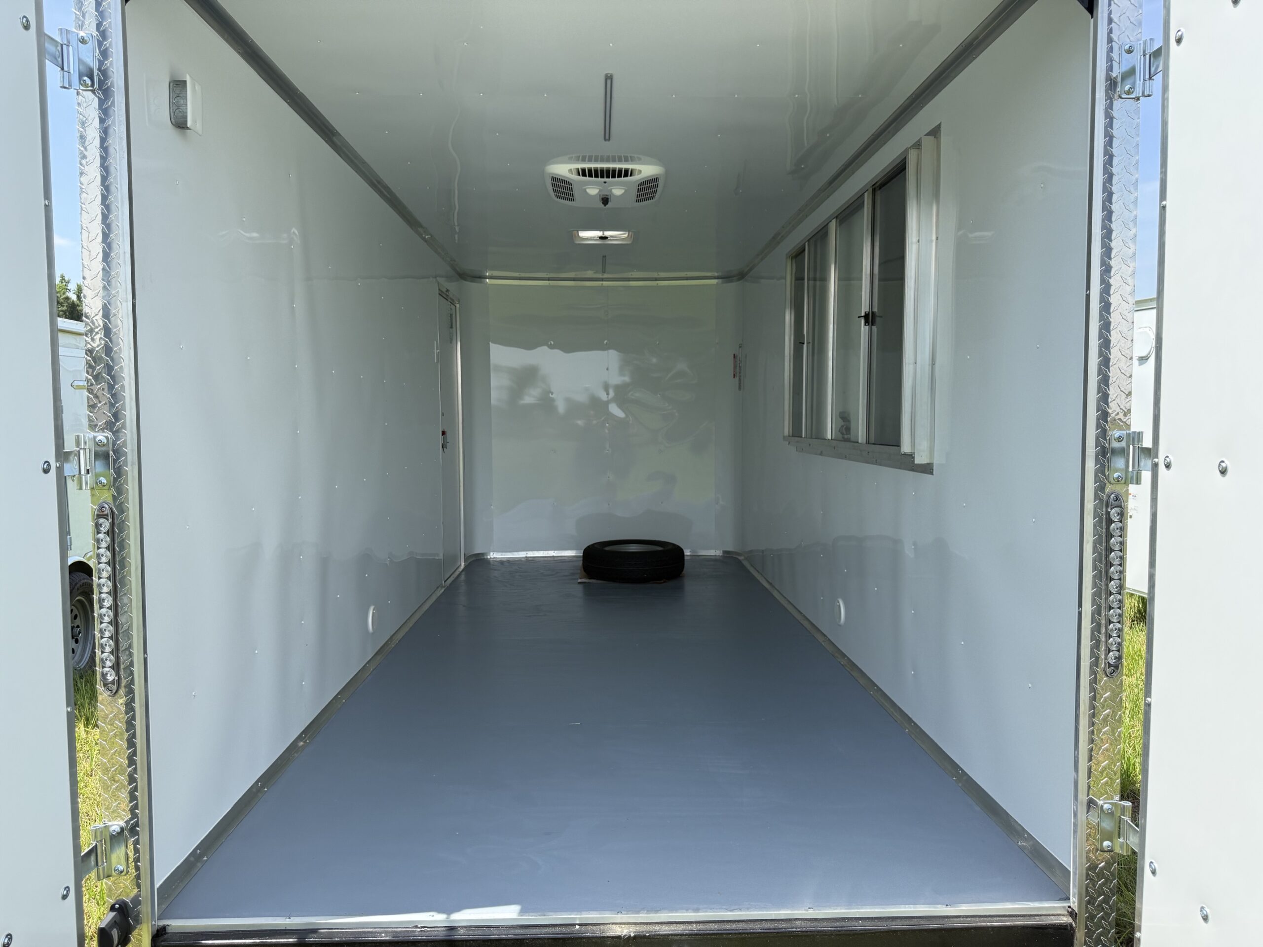 7 x 16 Tandem Concession – Alum Walls & Ceiling – Insulation – 7 Foot Height - Indigo - Image 4